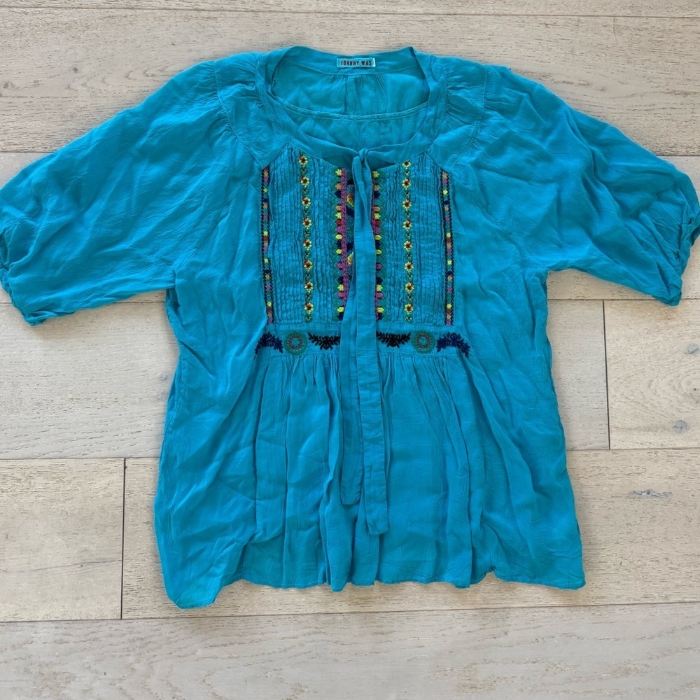 Johnny Was embroidered blouse M